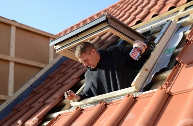Pose de fenêtres de toit Velux à Poligné